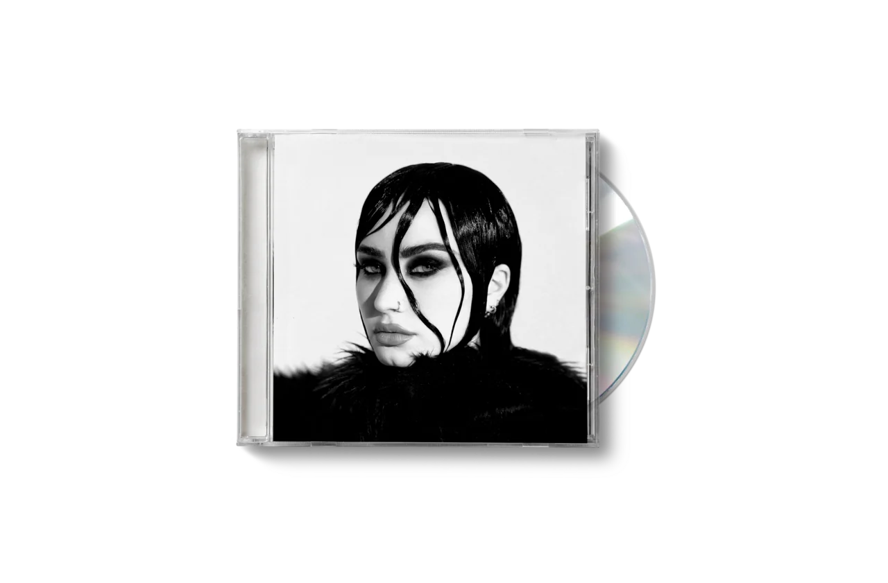 Demi Lovato - Revamped CD Firmado (Detalle)