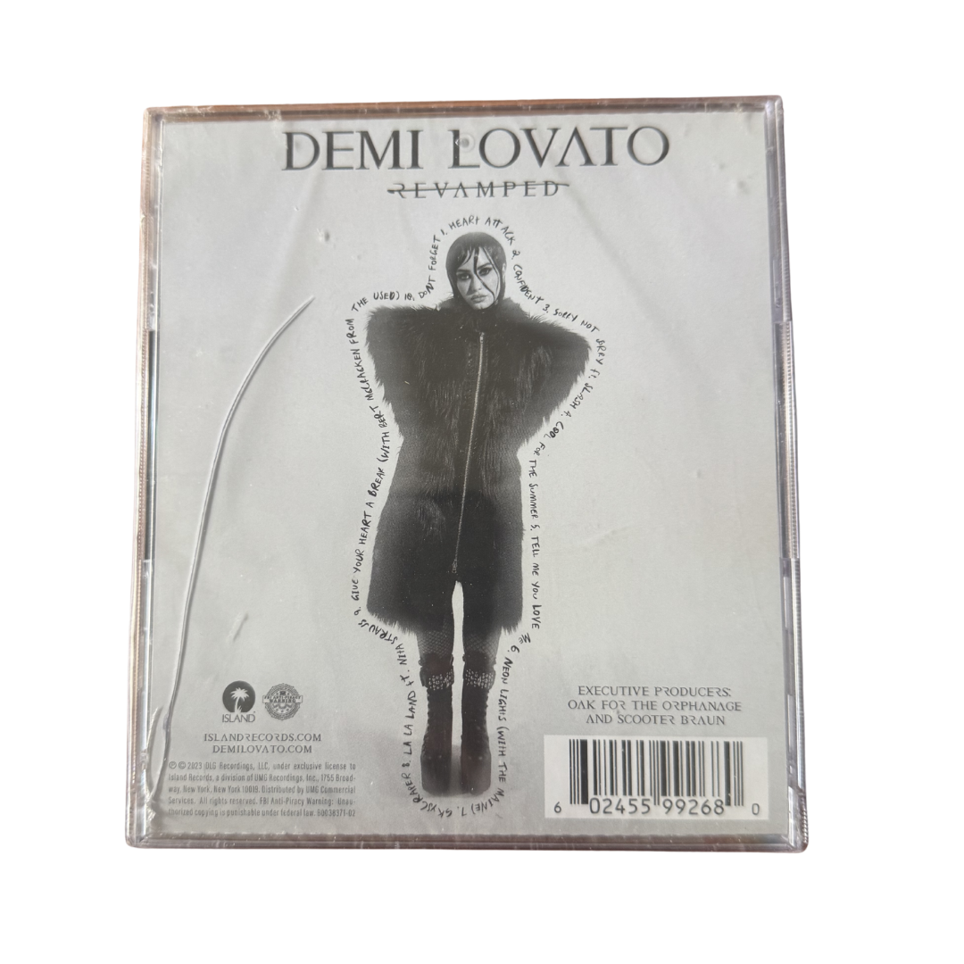 Demi Lovato - Revamped CD Firmado (Detalle)